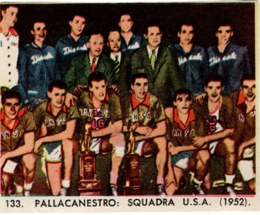 1960 Casa Editrice Filalbo Delle Olimpiadi #133 Team USA 1952 Basketball Figurina card