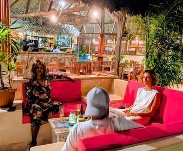 Ocean Lodge, hôtel à la Baie de Sakalava à Madagascar, hébergement face au spot de kitesurf et wingfoil.