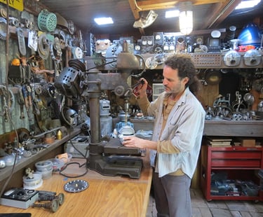 Tal Avitzur in workshop at drillpress.