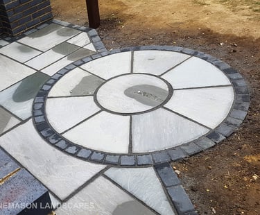 Grey sandstone circle paving Romford, Hornchurch, Upminster, Brentwood