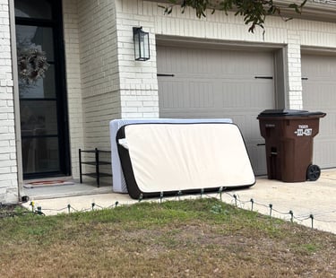 Old mattress and boxspring in 78254