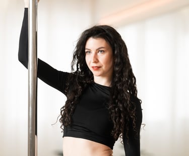pole dance trainer