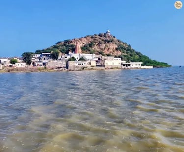 Shakhambhari Devi Temple overlooking the tranquil waters of Sambhar Lake.