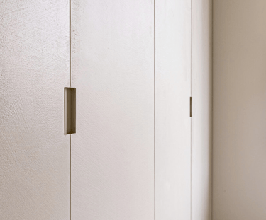 Dressing kasten fronten bekleed in Microtopping door Joca Interior