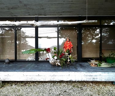 Ikebana performance Starlit Ethnobotanical Wonders by Hedy Leung, Ma UMI residencies Ishigaki Japan
