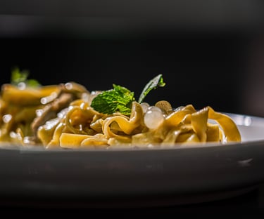 shooting food piatto di tagliolini ostriche e menta