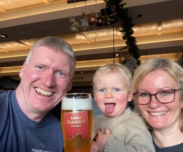 Family having a drink at Schloss Brauhaus