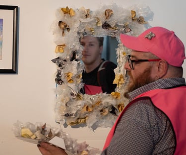mirror I see you