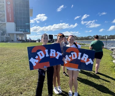 OARS Teammates Cheering Anna and Maija after the finish