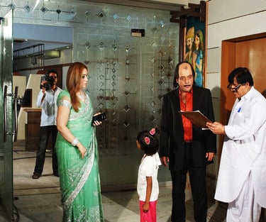 Saleem Murad with Jahangir Jani & Falak Ch on Munafiq Film Set