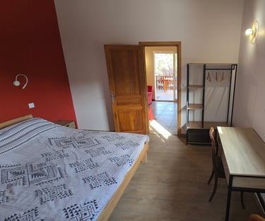 Autre angle de vue de la chambre d'hôtes.