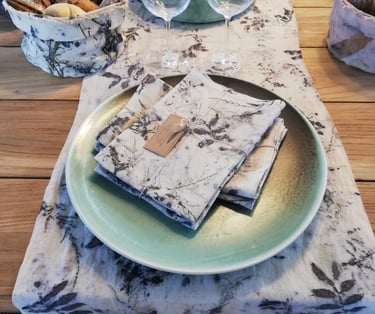 linen-tablerunner-Aquitania-menorca