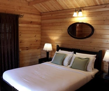 Bedroom in a mountain homestay in Chikmagalur