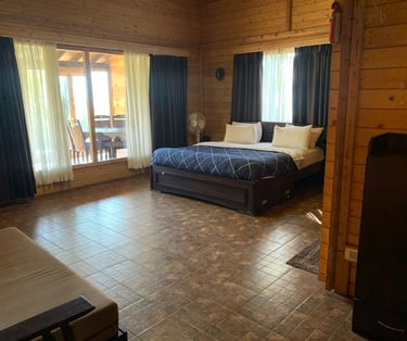 Comfortable bedroom in a mountain homestay in Chikmagalur