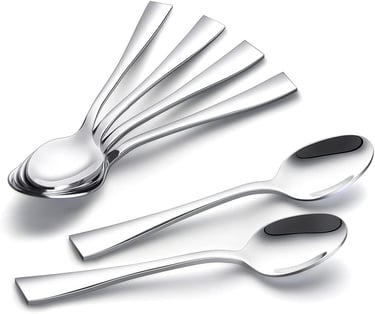a spoon spoon and spoon rest on a spoon