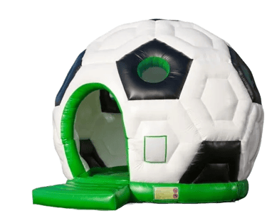 Groot springkussen met voetbalthema, voor sportieve kinderen.