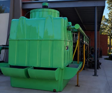 Instalacion de torre de enfriamiento realizada por CGKAMM