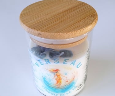 Aquarius zodiac sign candle with decan stone