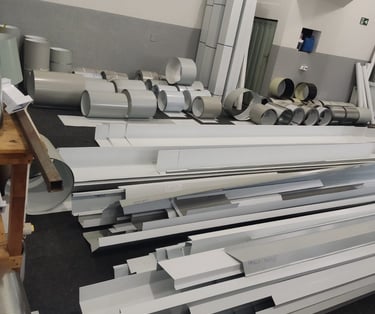 Calhas, rufos pré pintado branco.