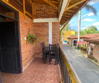 Balcón de una de las habitaciones del Hotel Palmas de Santa Helena Quimbaya Quindío