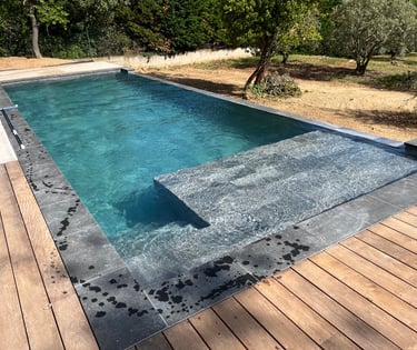 piscine en béton armé par EGPR à Hyères