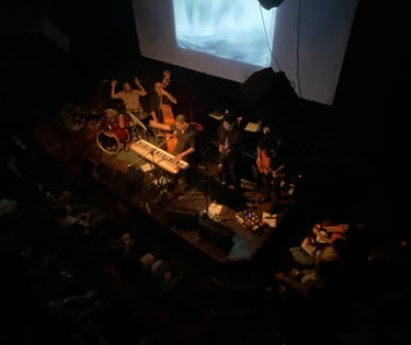 Orquesta 24 Cuadros en el Foro del Tejedor