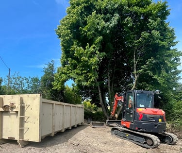 Travaux de terrassement avec mini pelle préparation terrain paysagiste Montélimar