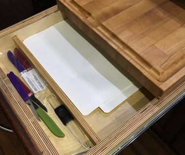 Stowaway cutting board