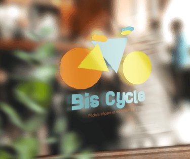 Logo Bis Cycle sur surface vitrée 