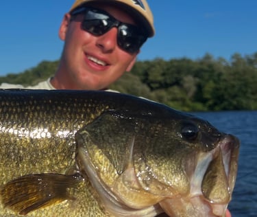 guide de pêche sur les lacs landais 