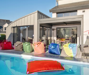 Zoom sur la texture naturelle du coussin de piscine fabriqué à partir de biomasse