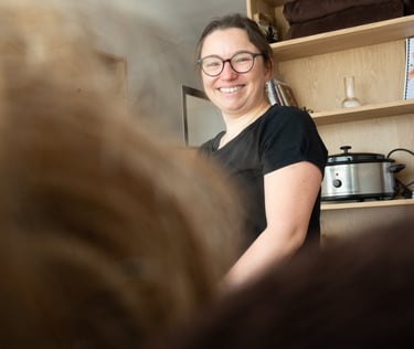Le beau sourire d'Emeline lorsqu'elle prends soin de vous.
