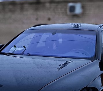 Soliarinis automobilio stiklas kaina keitimas, priekinis auto stiklas su plėvele