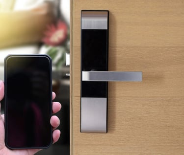 قفل باب ذكي معا التركيب القطيف