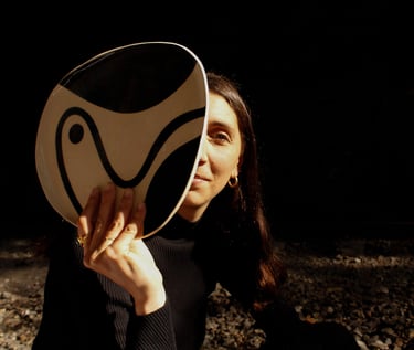 Photo de Laura Dujoncquoy, artiste peintre