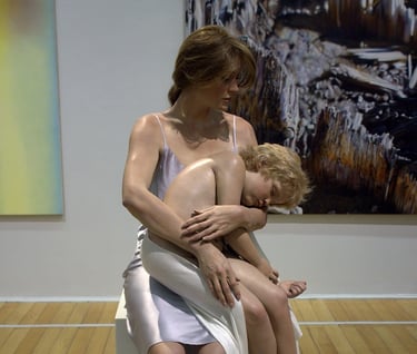 escultura de John de Andrea | Mother and Child