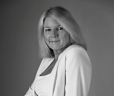 Black and White Headshot Samantha Norgate 