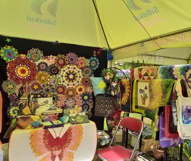 handmade-patchwork-quilting-maple-sew-craft