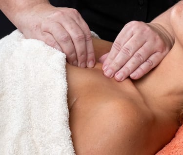bindweefsel massage voor het gelaat bij Monique grootveld, in de salon Mooi en Zeker in Amersfoort