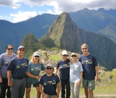 Machu Picchu private guide with REI