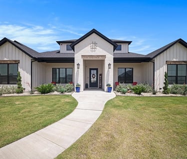Landscaping tricks for homeowners in warm climates 