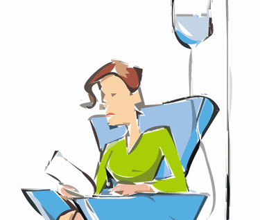 eine Frau sitzt im Sessel und erhält eine infusion, sie liest dabei ein buch