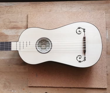 baroque guitar spruce top