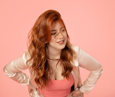 Eliannys Gonzalez using Full color Copper in Elig Beauty Salon.