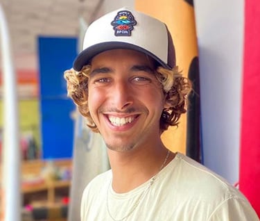 Ayoub Surf Instuctor heyola surf mirleft