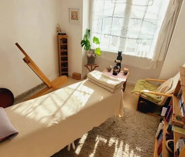 Reiki healing space at Astara Alchemy in Cornwall prepared for in-person sessions