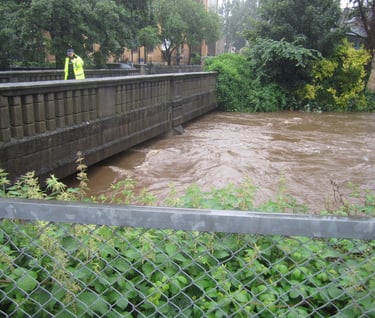 High water on Water of Leith at Roseburn