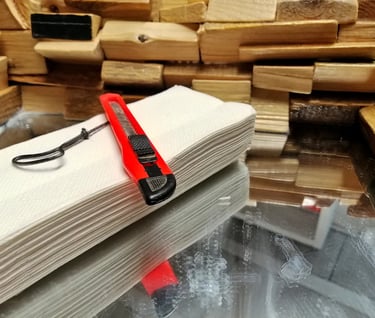 Foto am Tag nach dem Leimen des Rahmens und vor der abschließenden Reinigung der Spiegelfläche