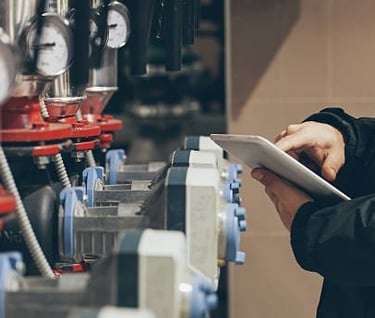 Image de installation chaudière et chauffe-eau électrique de toute marque