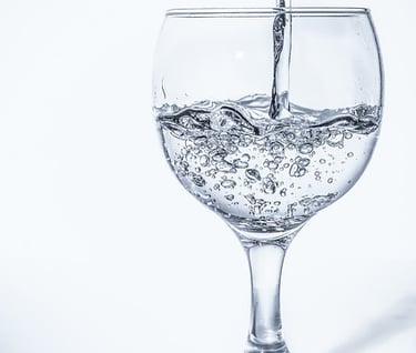 l'importance de boire en mangeant